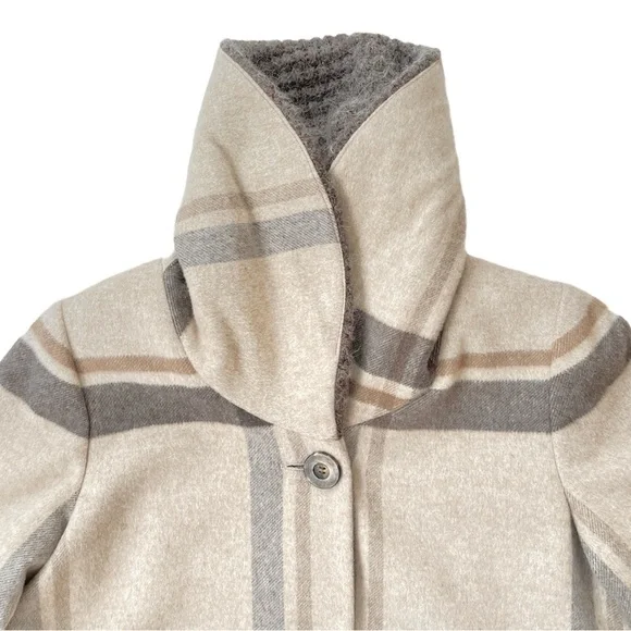 Wool/Angora Coat, Knit Collar, Dominic Bellissimo, Made in Canada, Size 6 - Picture 7 of 13